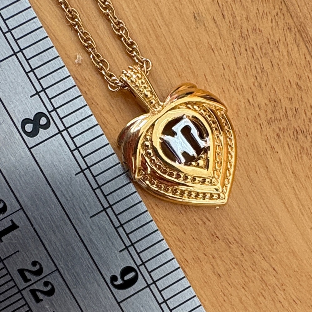 Nina Ricci Gold Plated Two Tone Heart Logo Pendant Necklace Rope Chain 15-17" - Picture 6 of 11